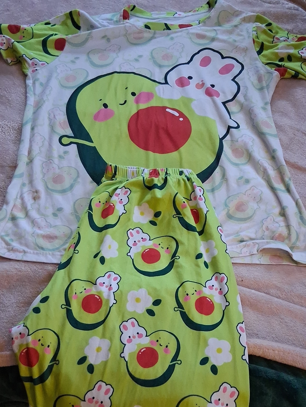 Womens  Avocado Print Pajama Set - Green